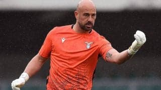 レイナが巨大ペンギンに転身？　圧巻パフォーマンスでスペインのお茶の間沸かす