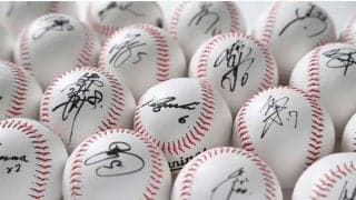 ロッテが井口資仁監督＆選手25名の直筆サインプレゼント　日テレNEWS24視聴者限定で