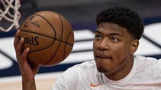 八村塁、216cmゴベアに堂々対峙　負けなかったアンドワン奪取にファン興奮「凄すぎる」