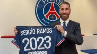 PSG加入のセルヒオ・ラモス、思わず左腕のキャプテンマークを探す「違和感がすごい」