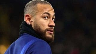 “編み込み”ヘアーに挑戦したネイマール、早くも再イメチェンで今度は“オシャレ坊主”に