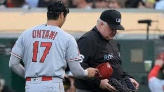 【MLB】大谷翔平、爽やかな検査がまた注目　米記者「スマイルで審判の背中をポンと叩いた」
