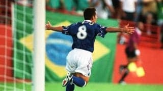 マイアミの奇跡から25年。伊東輝悦が振り返る得点シーン「ボールに触ろうかギリギリまで迷った」