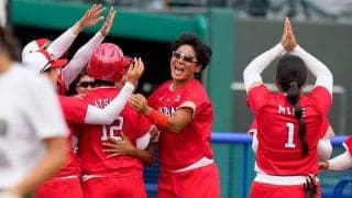 侍ジャパンもソフト女子の激闘に夢中　息のむロッカー内「みんな見入ってるなぁ」