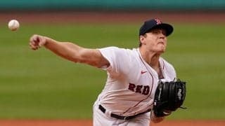 【MLB】「閲覧禁止の表示つけてよ」気分悪くなりそう…空振りしたボールが打者直撃の“魔球”