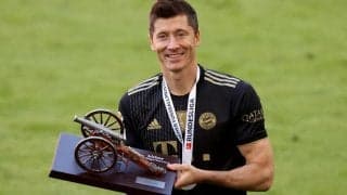 レヴァンドフスキが2年連続ドイツ年間最優秀選手賞受賞、記録塗り替えるシーズン41ゴール