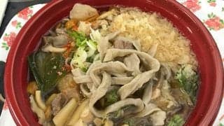 太麺が特徴的でボリュームたっぷり！ 門別競馬場の名店『いずみ食堂』を堪能