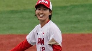 ソフト渥美万奈のスーパープレーには米メディアも驚愕「信じられないダブルプレー」