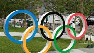 ついにコンビニおにぎり開封　話題の五輪レポーターに祝福殺到「完璧」「俺より上手い」