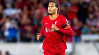 9カ月半ぶりのピッチ…ファン・ダイクが感謝のメッセージ「285日前、プレーに戻るための旅をスタートさせた」