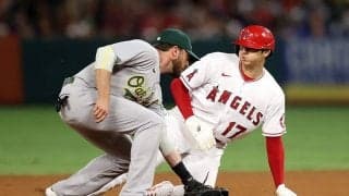 【MLB】口論かと思ったら「めっちゃ笑顔」　二盗の大谷翔平が見せた“余裕”にファン注目