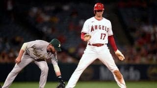 【MLB】「大きなストライドを見て！」大谷翔平、余裕ありありの“快足二盗”に敵地もうっとり