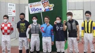 藤懸貴志騎手がJRA通算100勝達成「一生懸命走ってくれた馬たちのおかげ」