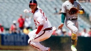 【MLB】大谷翔平、おどけ顔の“えっへんポーズ”　塁上での交流が「とてつもなく可愛い」