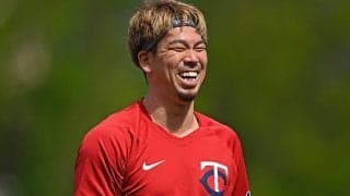 【MLB】早穂夫人の“戦闘服姿”も「綺麗です」　前田健太とのお揃い家族写真が「羨ましい」