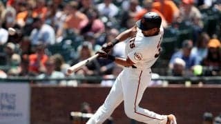 【MLB】狂喜乱舞する母親の姿に「泣いちゃった」　息子が放った“母越え”特大アーチに米感動