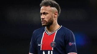 ネイマールが休暇満喫中!　オーバーウェイトでスロースタート危惧の声も…