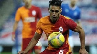 ファルカオがガラタサライ退団へ…会長が明言「給与を払えなくなった」