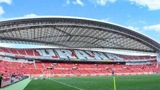 サッカースタジアムの「西高東低」問題(3) 関東大スタジアムの「共通点」と「東西の伝統」