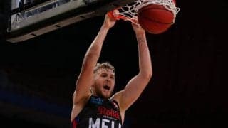 馬場雄大とともにNBL制覇を果たしたジョック・ランデールがスパーズと2年契約