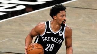 ウィザーズが計5チーム間のトレードで司令塔のスペンサー・ディンウィディーを獲得