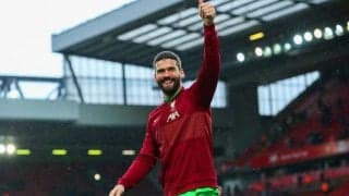 リバプールと契約延長のアリソン、新シーズンの目標はタイトル奪取「すべてのものを勝ち取りたい」