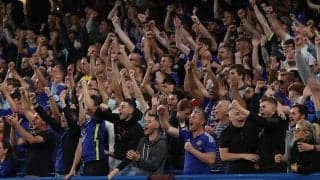 チェルシーのホーム席で「カモン、スパーズ！」ファンが殴り合いに発展…