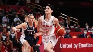 女子日本代表が史上初の決勝進出！　強豪・フランスに16点差と圧倒／東京オリンピック