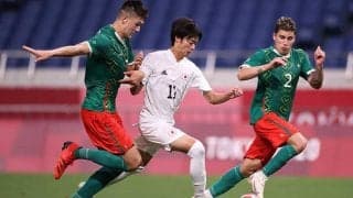 涙の日本4位、遅すぎたラストピースの発見　松井大輔「三笘薫が2列目左の答え見せた」