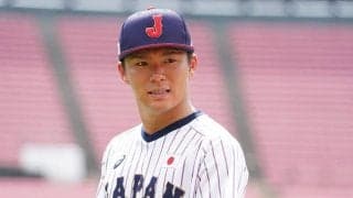 「この写真で泣きました」　五輪決勝で再会した“日米元同僚3ショット”にファン感動