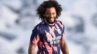 憧れを前に大喜び…マルセロがマルディーニとの対面でほくほくの笑顔！