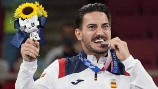 喜友名諒に敗れた空手銀メダル選手　最後まで礼を尽くして日本に別れ「ARIGATO！」