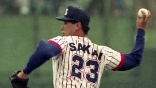 エースの200勝達成を目前にリリーフ失敗。ヤクルトの「サッシー」はプレッシャーに苦しんだ