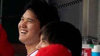 【MLB】“大谷翔平まみれ”になった少女が「可愛い」　スタンドで大喜びする姿に注目