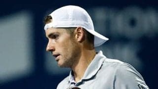 イズナー 4強、準決勝はメド