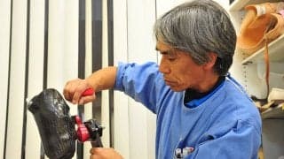 パラスポーツを支える「つくりびと」、義肢装具士・臼井二美男の人生を変えた義足