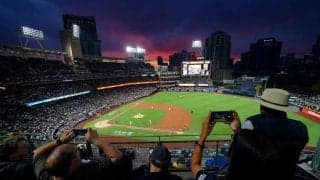 【MLB】ボールガールに「一目ぼれ」　打者もあんぐり…超絶美技に再脚光「彼女と契約を！」