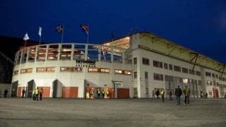 ノルウェーで大スキャンダル！ 12名の選手が7名の女性とクラブ本拠地で乱交パーティー