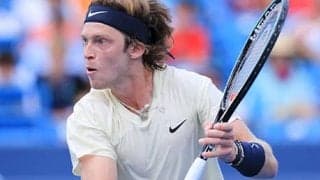 ルブレフ4強 メドと同胞対決へ