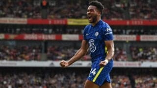 ダービーで1G1AのR・ジェームズにアウェイの洗礼…客席からボトルが投げ込まれる