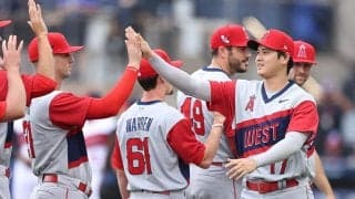 【MLB】「リトルオオタニ」の姿も　ずらり並んだ少年エンゼルスが「みんなあまりに可愛い」