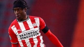 古巣スパーズやレスター関心もPSVの逸材FWマドゥエケが新契約にサイン!