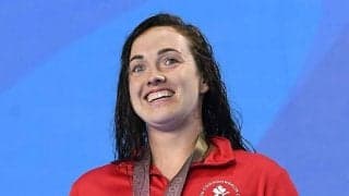 まるで日の丸×カナダ国旗コラボ　お洒落シャツのパラ競泳選手、選手村での姿に注目