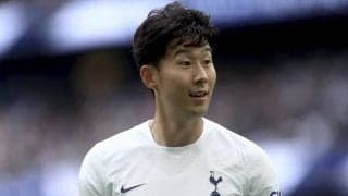 「この位置から入る！？」ソン・フンミンの「スーパーゴール」が炸裂！トッテナムをプレミアリーグ唯一の3連勝に導いた「ロングFK」