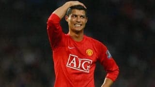 C・ロナウドがスタンドで試合観戦…ではなくパネルを作って共に応援するサポーター!