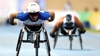 英少女がパパを全力応援　天真爛漫“東京シャツ”に海外和む「その服どこで買った？」