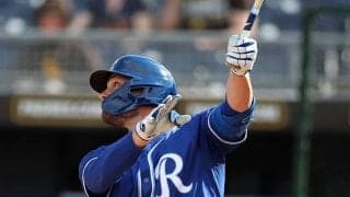 【MLB】バット真っ二つに折れたのに本塁打　衝撃スイングの「本当にとんでもない打球」