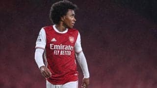 14年ぶりに母国復帰のウィリアン、父親と感動の再会を果たす