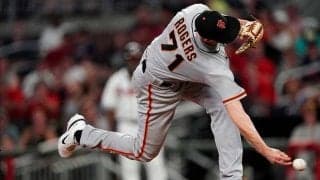 【MLB】浮き上がって曲がる「一体何なんだこれは？」　捕手も慌てた“魔球”が「悪魔の所業」