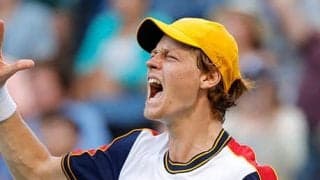 シナー初16強 モンフィス撃破